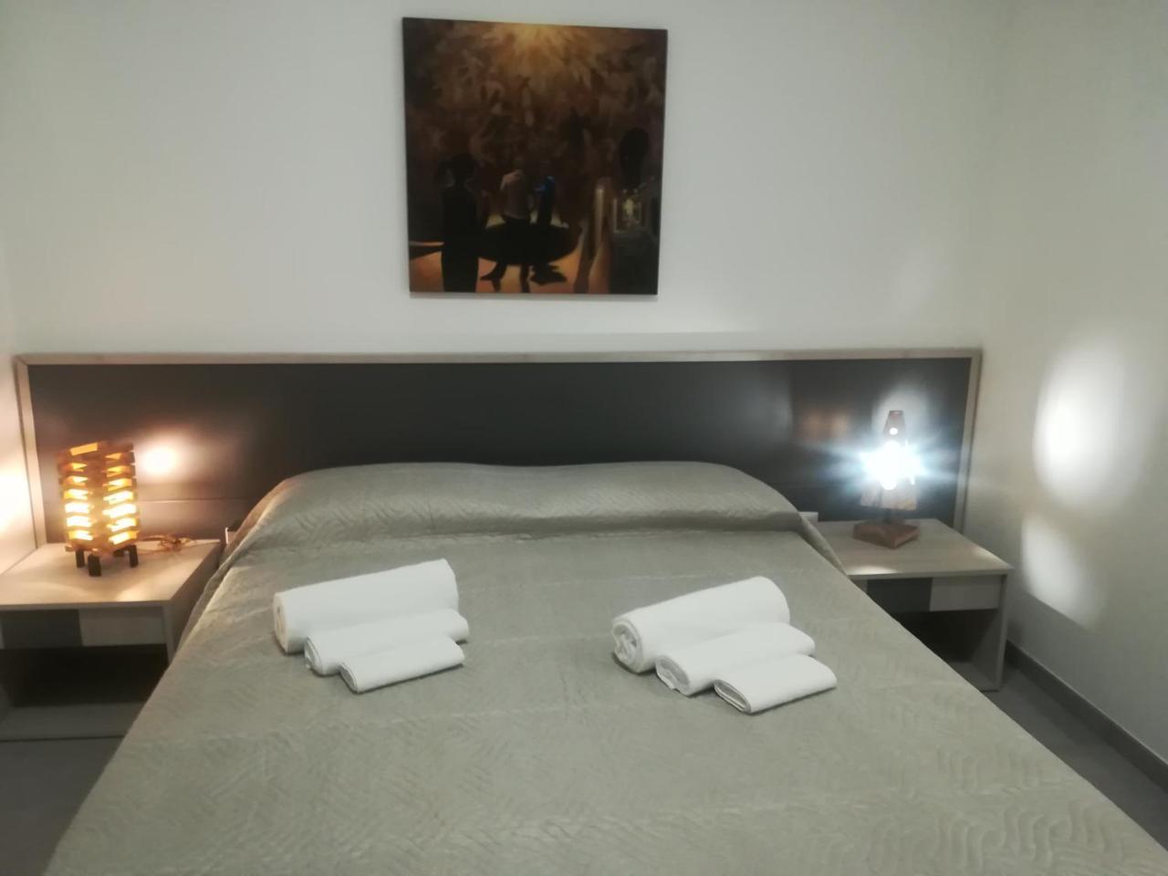 Dimora Dell'Artista 2 Bed and Breakfast Lecce Esterno foto